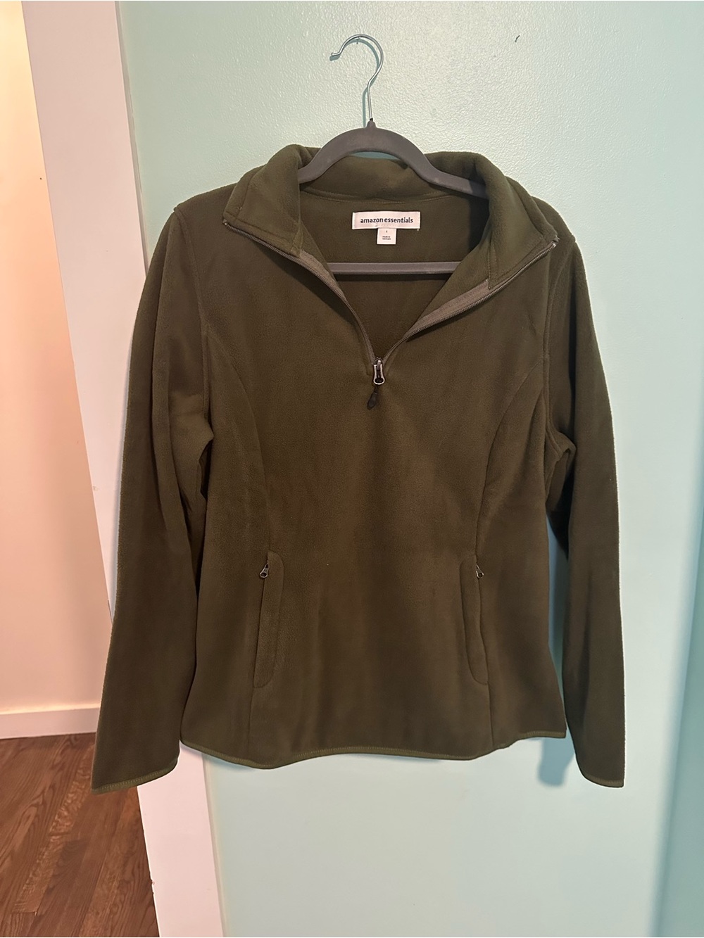 Amazon Essentials Olive Quarter-Zip Fleece Pullover
